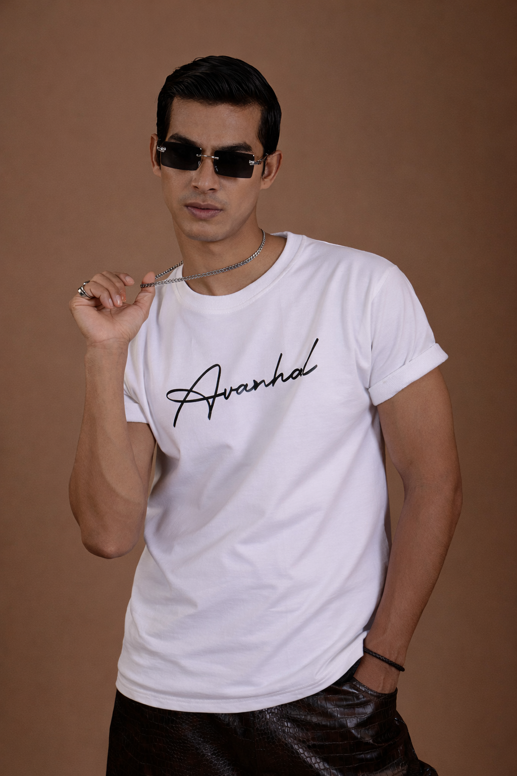 White Avanhal T-Shirt